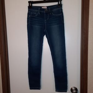 GIRL'S SQUEEZE JEANS SIZE 8 COLOR BLUE
